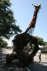 v2006_ArtCar_3_Parade 444 